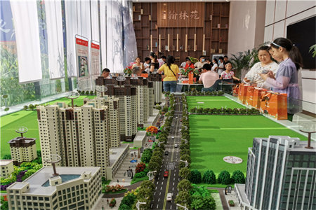 明诚一中！63万精装套三！全明户型，南北通透2出售